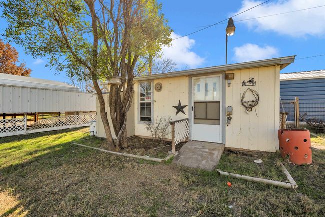 200 Lakeshore Loop, House other with 2 bedrooms, 2 bathrooms and null parking in Tow TX | Image 23