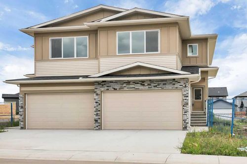 33 Linden Place, Rural Red Deer County, AB, T4E3C4 | Card Image