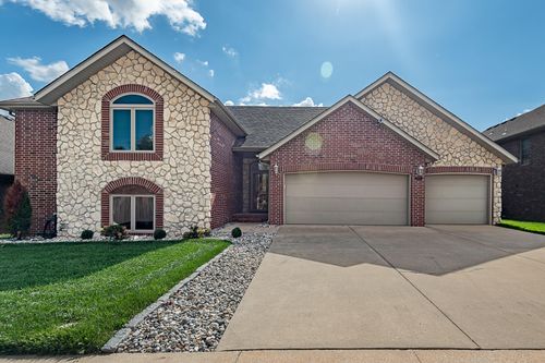 2014 W Village Ter, Springfield, MO, 65810-1520 | Card Image