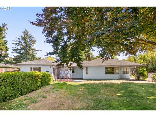 11834 Se 33rd Ave, Milwaukie, OR, 97222-6812 | Card Image