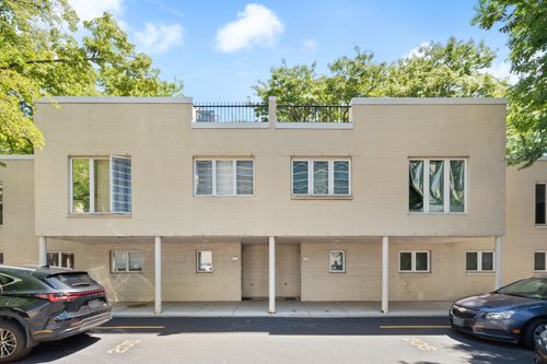 205-1069 Park Ter, Chicago, IL, 60605-2019 | Card Image