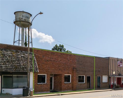 110 E Main Avenue, Bernie, MO, 63822 | Card Image