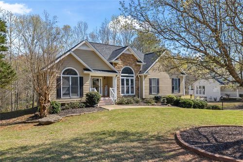 840 Whitby Dr, Douglasville, GA, 30134-7374 | Card Image