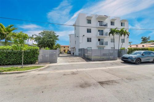 apt-204-620 Sw 10th St, Miami, FL, 33130-3849 | Card Image