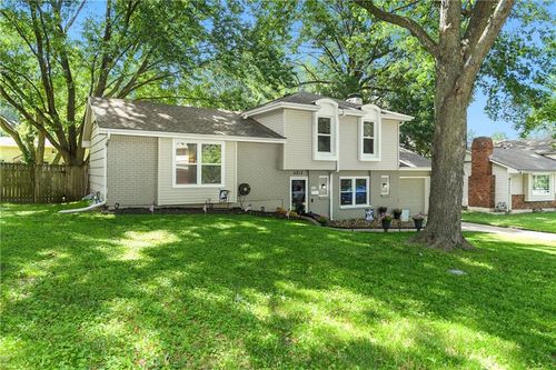5213 S Union St, Independence, MO, 64055-5565 | Card Image