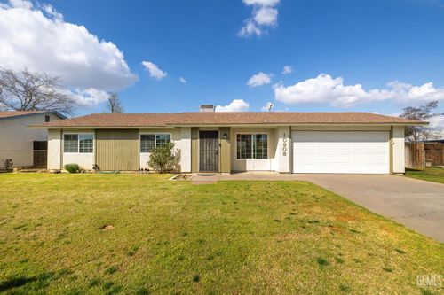 10908 Michele Avenue, Bakersfield, CA, 93312 | Card Image