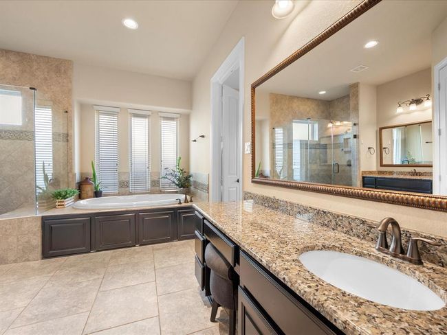 8322 Sands Bank Ln, House other with 4 bedrooms, 5 bathrooms and 2 parking in Conroe TX | Image 21