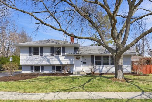 329 Tanoak Ln, Naperville, IL, 60540-7825 | Card Image