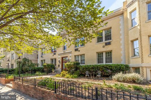 apt-208-3022 Wisconsin Ave Nw, WASHINGTON, DC, 20016-5161 | Card Image