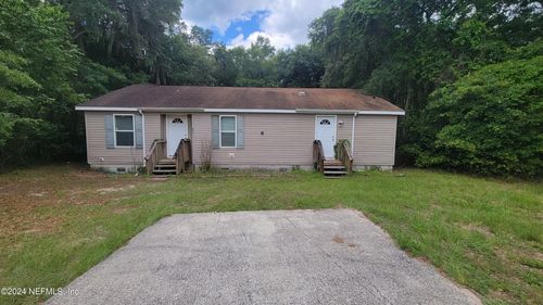 835 E Hillsborough Ave, FLORAHOME, FL, 32140-1744 | Card Image