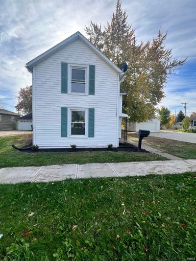 421 W Whitley Street, House other with 3 bedrooms, 1 bathrooms and null parking in Churubusco IN | Image 1