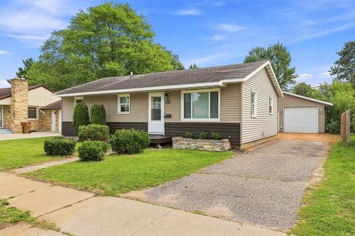 2423 Stanley Street, Stevens Point, WI, 54481 | Card Image