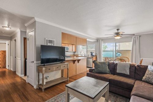 unit-145-615 Fredricks Ave, Oceanside, CA, 92058-1621 | Card Image