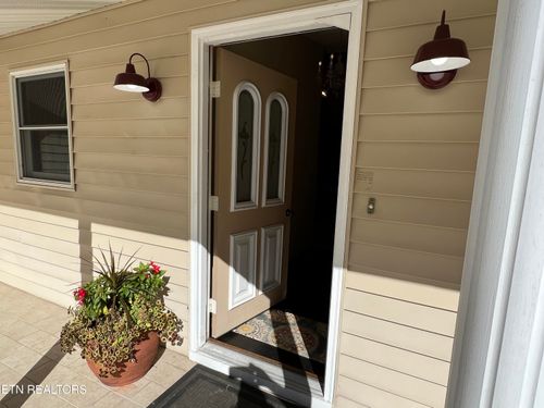 234 Amherst Ln, Crossville, TN, 38558-8101 | Card Image