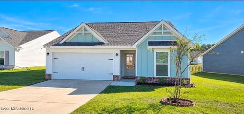 85064 Pohaku Dr, Diamondhead, MS, 39525-5603 | Card Image