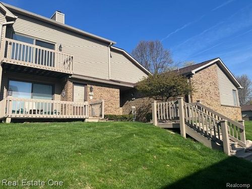 7147 Elmhurst, West Bloomfield, MI, 48322-2613 | Card Image