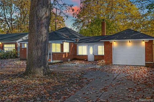 4528 Woodhall St, Detroit, MI, 48224-2225 | Card Image