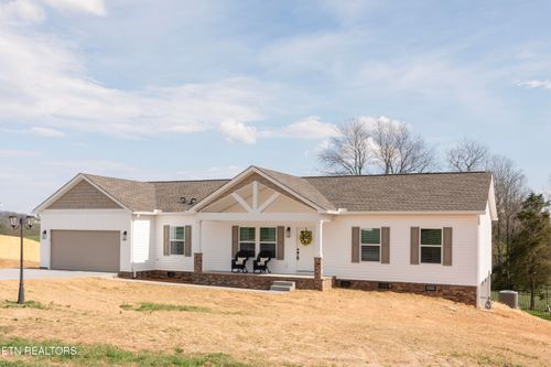 137 Turquoise Ln, New Tazewell, TN, 37825-6701 | Card Image