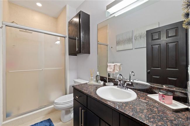 UNIT-203 - 813 Travis St, Condo with 3 bedrooms, 2 bathrooms and null parking in Mission TX | Image 15