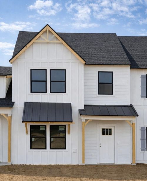 6636 Hixson Ave, Hixson, TN, 37343 | Card Image