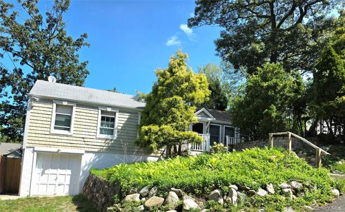 51 Aloma Rd, Rocky Point, NY, 11778-9593 | Card Image