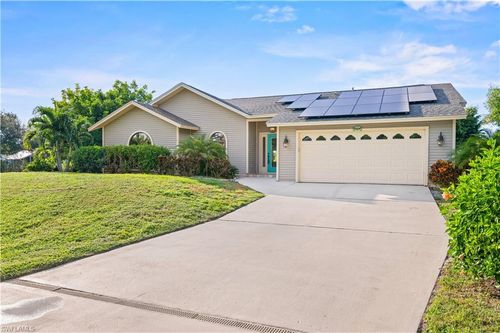 4539 Pine Village Ct, ST. JAMES CITY, FL, 33956-2600 | Card Image
