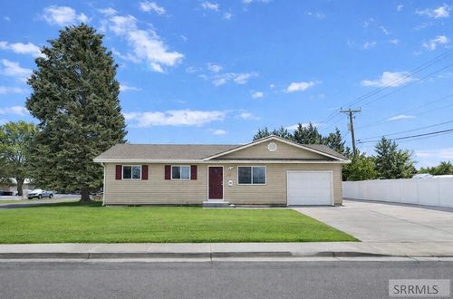 2012 Kearney St, Idaho Falls, ID, 83401-3258 | Card Image