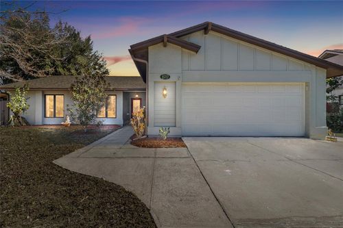 15717 Pennington Rd, TAMPA, FL, 33624-1526 | Card Image