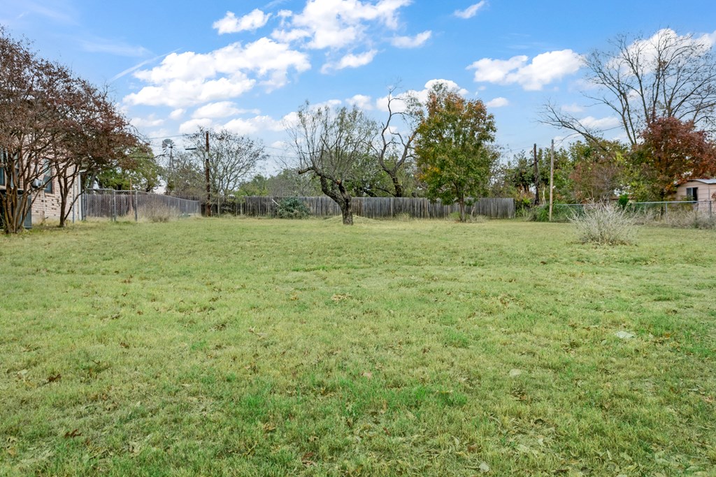 Land in Fredericksburg 3