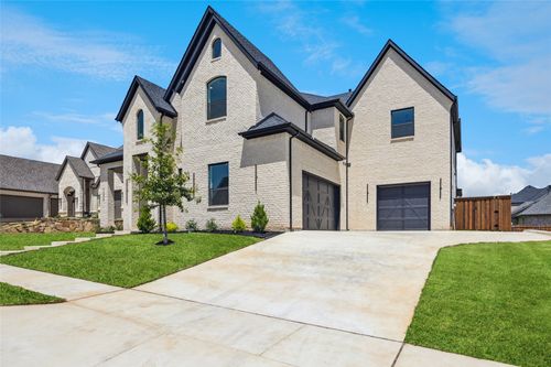 7209 Smith Farm Dr, North Richland Hills, TX, 76182-2705 | Card Image