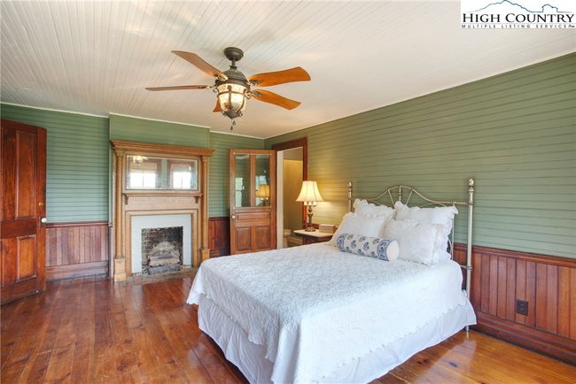 326 Green St, House other with 3 bedrooms, 4 bathrooms and null parking in Blowing Rock NC | Image 25