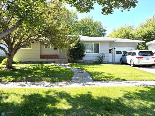 1107 17th St S, Moorhead, MN, 56560-5751 | Card Image