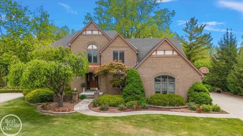 54168 Overbrook Ct, Shelby Township, MI, 48316-1300 | Card Image