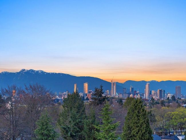 A - 3538 W 14 Th Avenue, Home with 3 bedrooms, 3 bathrooms and 1 parking in Vancouver BC | Image 35