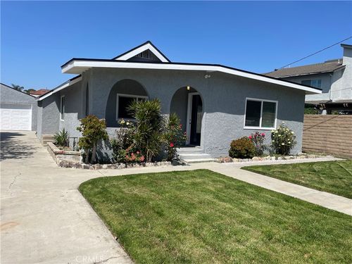 5009 W 7th St, Santa Ana, CA, 92703-2526 | Card Image