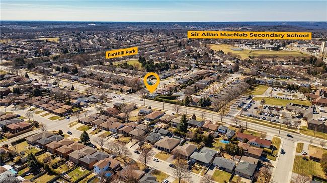 100 Hadeland Ave, House other with 4 bedrooms, 2 bathrooms and 2 parking in Hamilton ON | Image 37