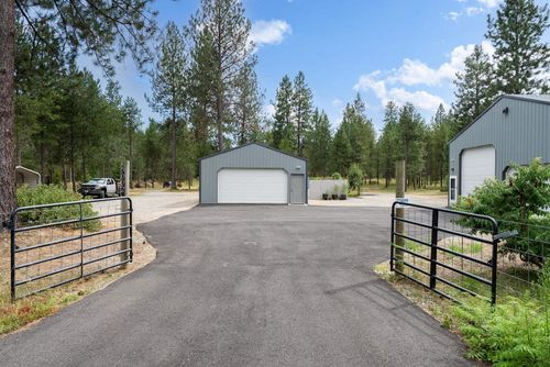 5002 E Oregon Rd, Elk, WA, 99009-9776 | Card Image