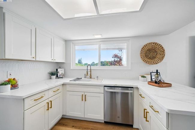 35 San Joaquin Pl, House other with 4 bedrooms, 3 bathrooms and 2 parking in Novato CA | Image 14