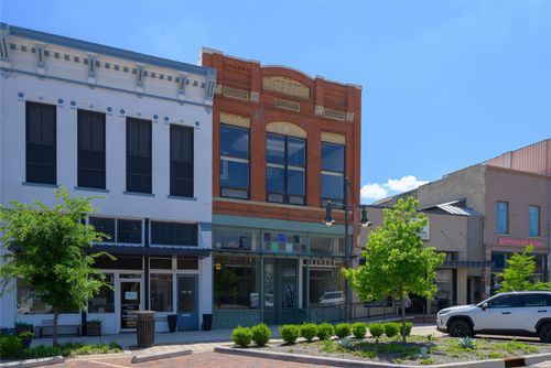 120 W Main St, Denison, TX, 75021-3005 | Card Image