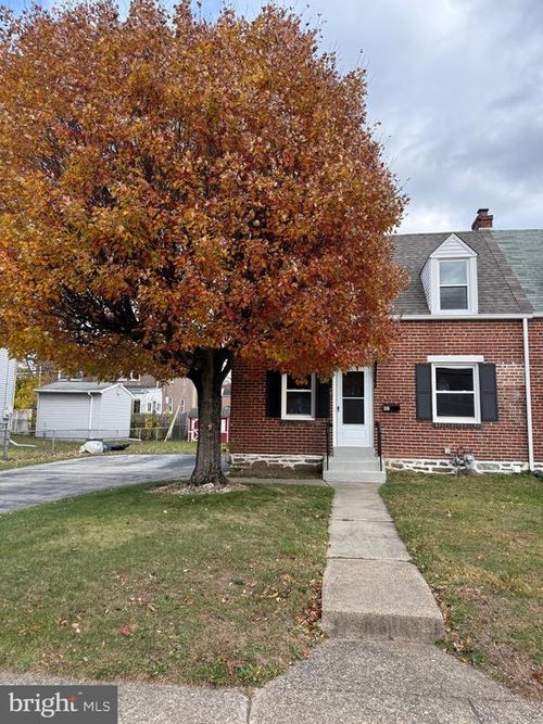 802 Fairview Rd, SWARTHMORE, PA, 19081-2911 | Card Image