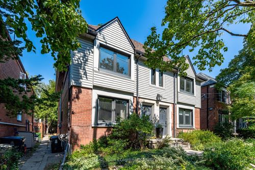 upper-20 Strathgowan Ave, Toronto, ON, M4N1B9 | Card Image