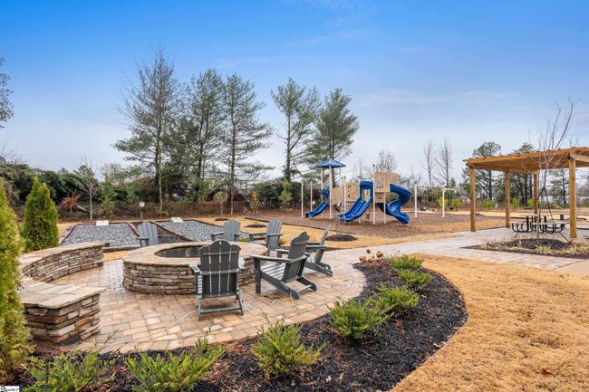 792 Embark Cir, Townhouse with 3 bedrooms, 3 bathrooms and 1 parking in Greer SC | Image 4