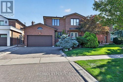 96 Benjamin Drive, Vaughan (East Woodbridge), ON, L4L1H9 | Card Image