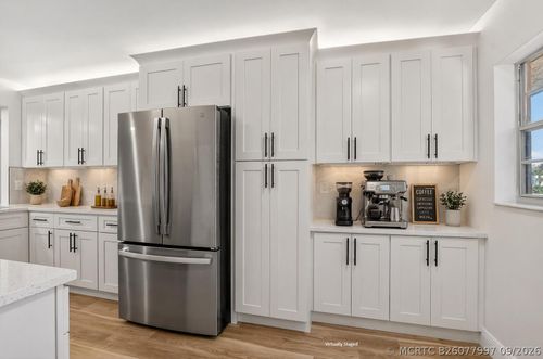 205-23247 Barwood Ln N, Boca Raton, FL, 33428-6706 | Card Image