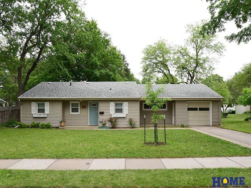3824 Apple Street, Lincoln, NE, 68503 | Card Image