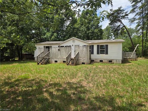 580 Barnes Rd, Eden, NC, 27288-7504 | Card Image