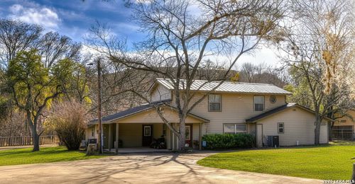 6496 N Us Highway 83, Leakey, TX, 78873-3067 | Card Image