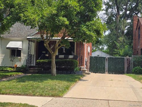 19470 Grandville Ave, Detroit, MI, 48219-2132 | Card Image
