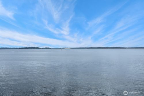 apt-214-3717 Beach Dr Sw, Seattle, WA, 98116-3054 | Card Image