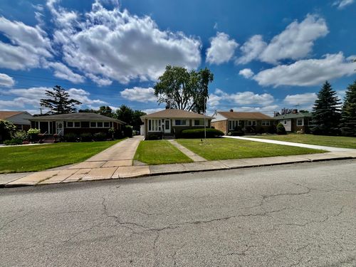 152 W 29th Pl, South Chicago Heights, IL, 60411-4728 | Card Image